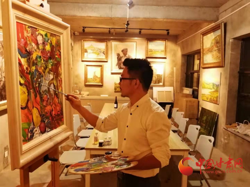 1909年咋建造黃河鐵橋？蘭州大學(xué)教師王威用油畫(huà)再現(xiàn)百年往事