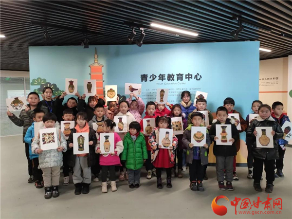 博物館里過臘八 武威這些孩子用五谷拼文物！