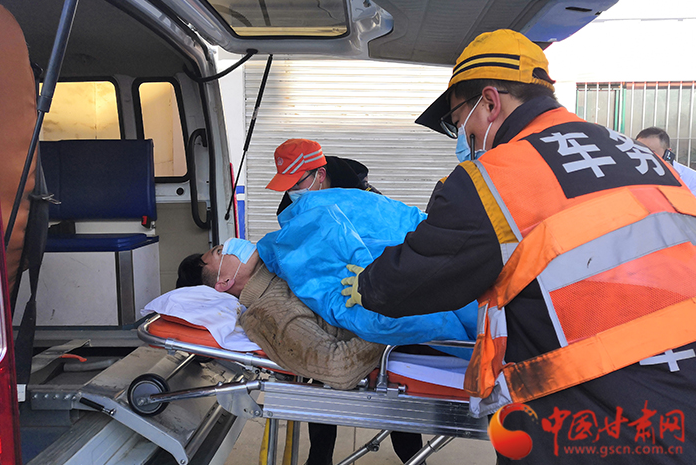 19分鐘緊急救援，永登車站為旅客開辟生命通道