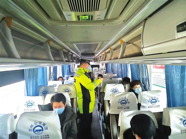 蘭州交警啟動(dòng)春運(yùn)最強(qiáng)交通安全保障已查處超員31起、飲酒醉酒駕駛39起