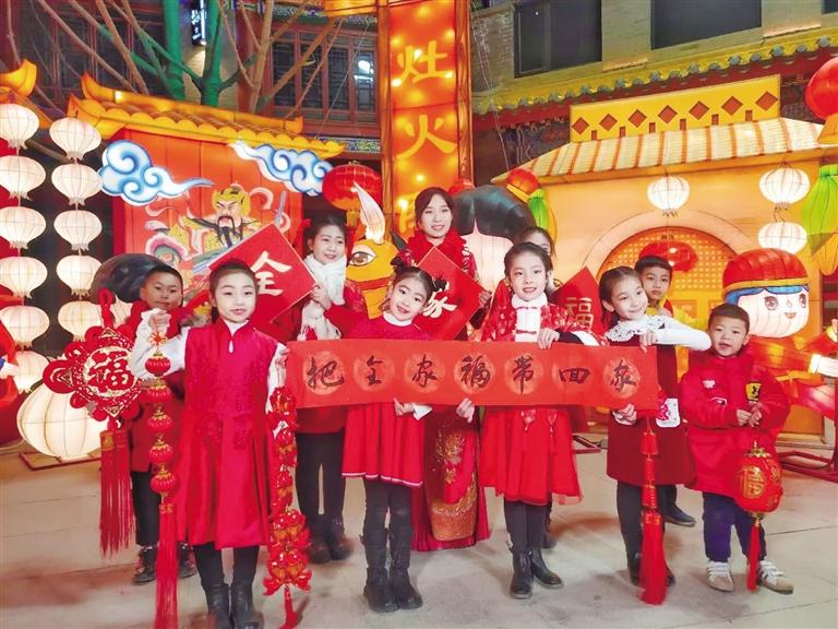 中共蘭州市委宣傳部出品 原創(chuàng)音樂電視《全家?！?向全市人民拜年！