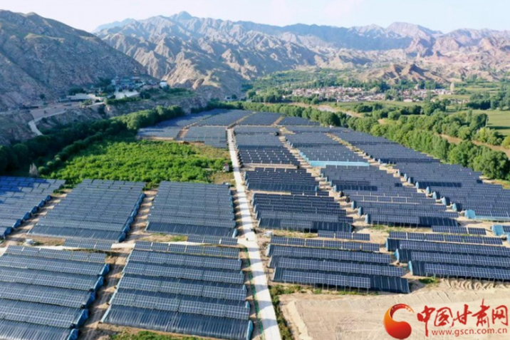 【奮斗百年路 啟航新征程 脫貧攻堅答卷】以村為家，把貧困戶當(dāng)家人——記全國脫貧攻堅先進個人錢有