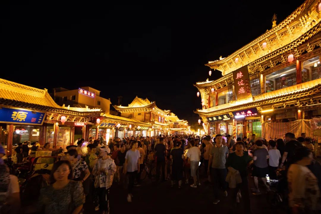 古風(fēng)、華美、浪漫、美味……現(xiàn)實(shí)版“清明上河圖”，就在這里！