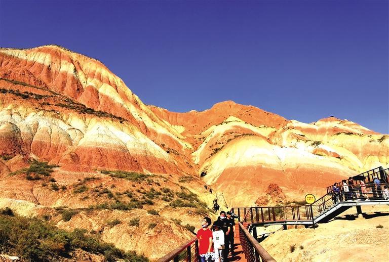 攜程《2021年國(guó)慶假期出游總結(jié)報(bào)告》出爐  西安、上海、北京、西寧、成都成甘肅省主要客源地