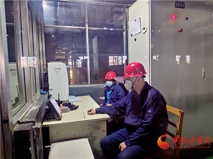 空置房如何辦理停暖？過熱費如何收?。?>
        </a><em>空置房如何辦理停暖？過熱費如何收取？</em></li>

                </ul>
            </div>
            <!-- public platform -->
            <div   id=