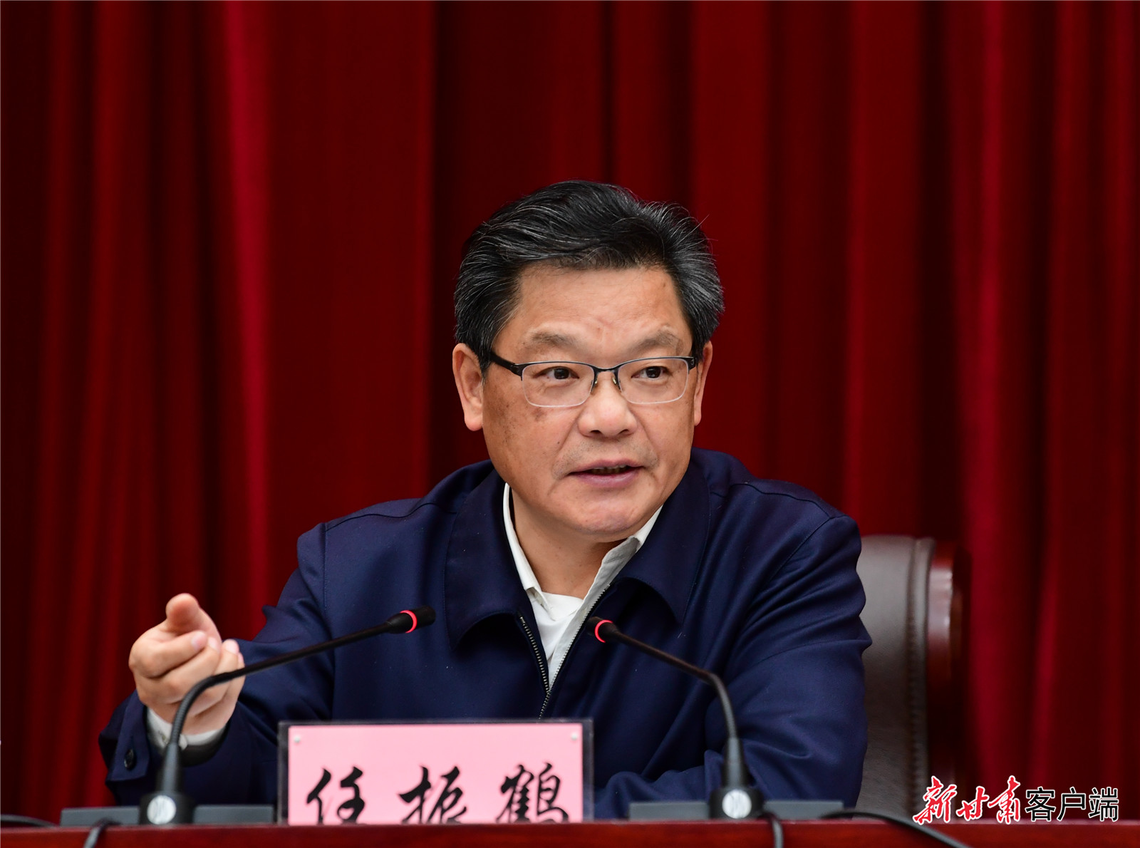 任振鶴在全省新型城鎮(zhèn)化工作推進會議上強調(diào)：凝心聚力抓落實、蹄疾步穩(wěn)向前進，奮力推進新型城鎮(zhèn)化建設(shè)再上新臺階