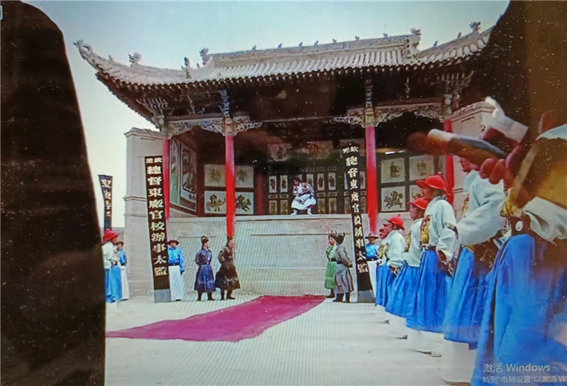 電影《新龍門客棧》片頭之關(guān)城清代戲臺(tái)特寫