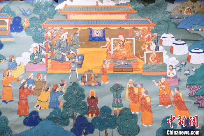 8月20日，在蘭州市博物館展出的大型歷史題材卷軸唐卡“涼州會盟”?！〈魑牟?攝